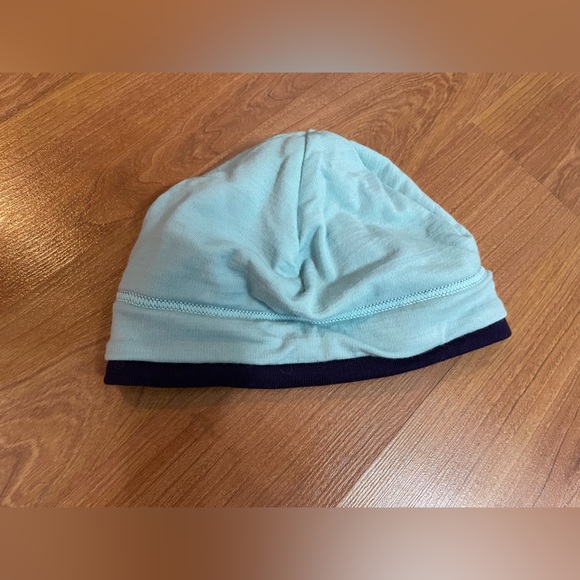 Icebreaker Merino Wool Reversible Beanie - Picture 4 of 5